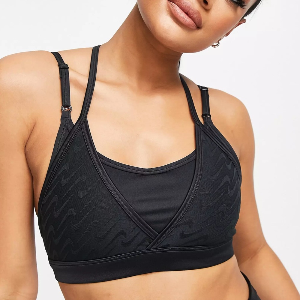 NWOT Nike Dri Fit Indy Icon Clash Sports Bra